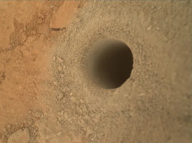 Sol 270: Mars Hand Lens Imager (MAHLI)