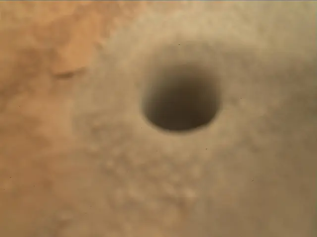 Sol 270: Mars Hand Lens Imager (MAHLI)
