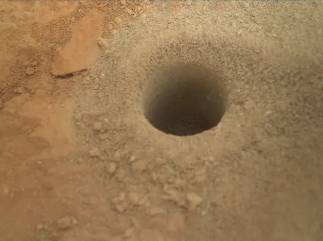 Sol 270: Mars Hand Lens Imager (MAHLI)