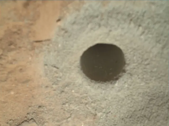 Sol 270: Mars Hand Lens Imager (MAHLI)