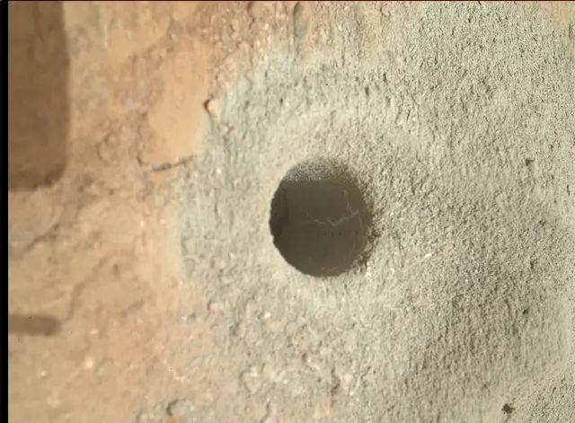 Sol 270: Mars Hand Lens Imager (MAHLI)