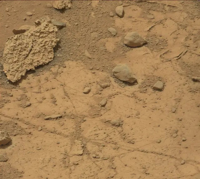 Sol 271: Mast Camera (Mastcam)
