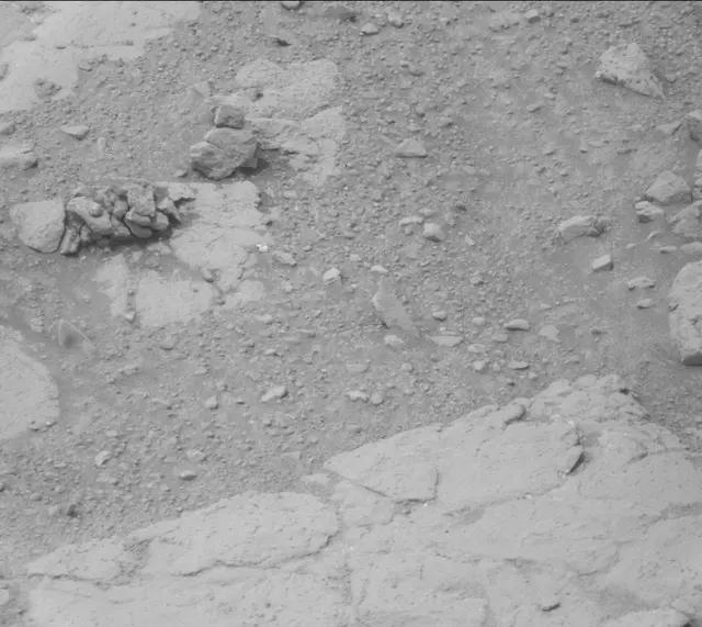 Sol 271: Mast Camera (Mastcam)