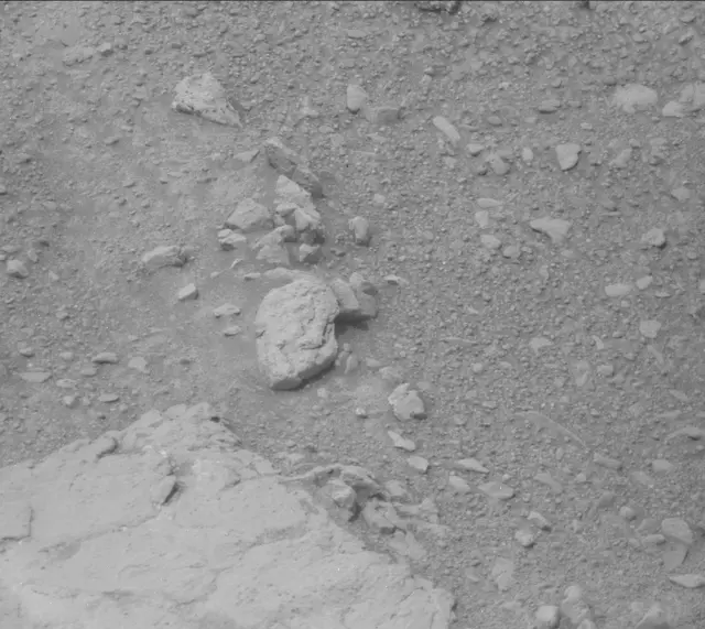 Sol 271: Mast Camera (Mastcam)
