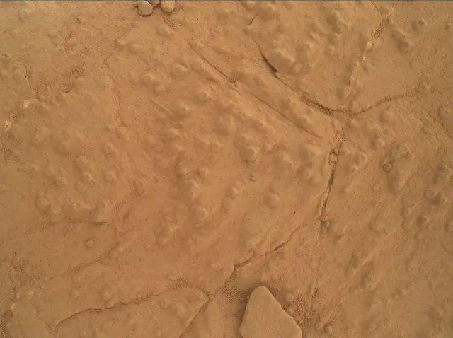 Sol 275: Mars Hand Lens Imager (MAHLI)