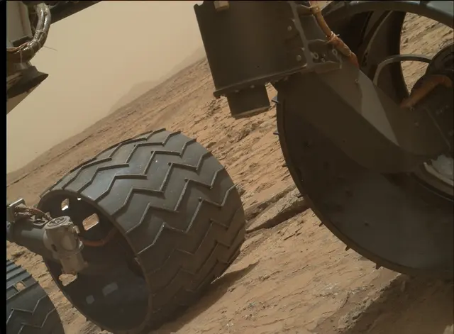 Sol 275: Mars Hand Lens Imager (MAHLI)