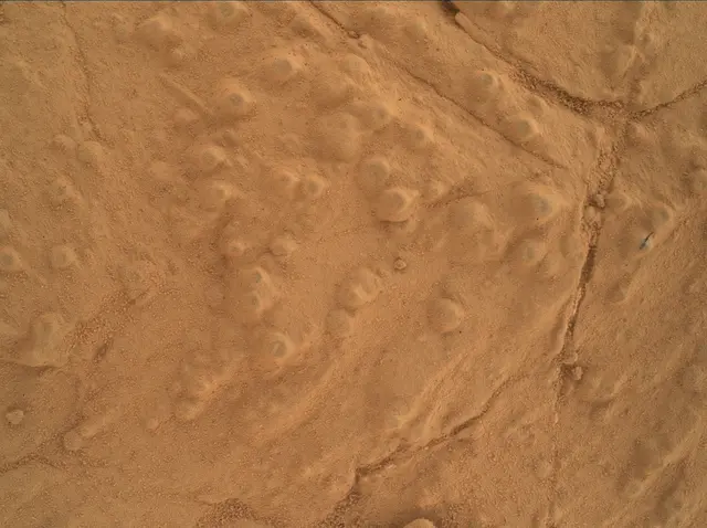 Sol 276: Mars Hand Lens Imager (MAHLI)