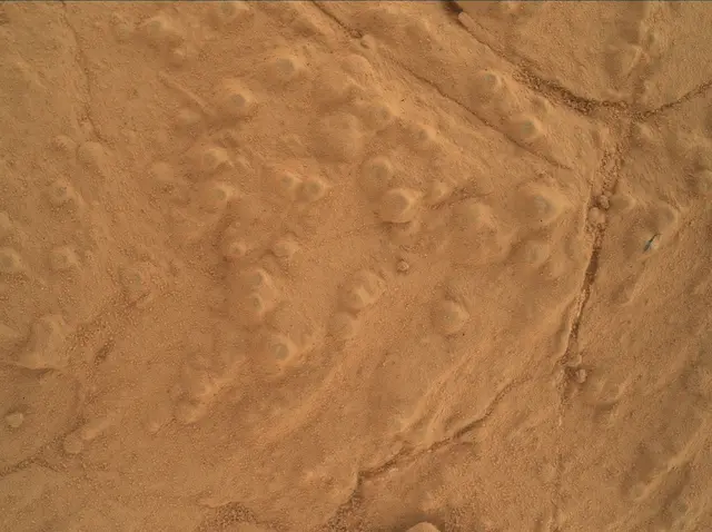 Sol 276: Mars Hand Lens Imager (MAHLI)