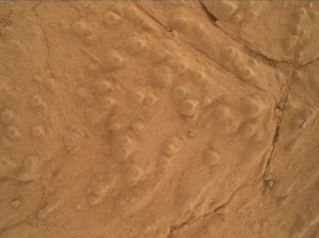 Sol 276: Mars Hand Lens Imager (MAHLI)