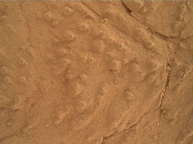 Sol 276: Mars Hand Lens Imager (MAHLI)