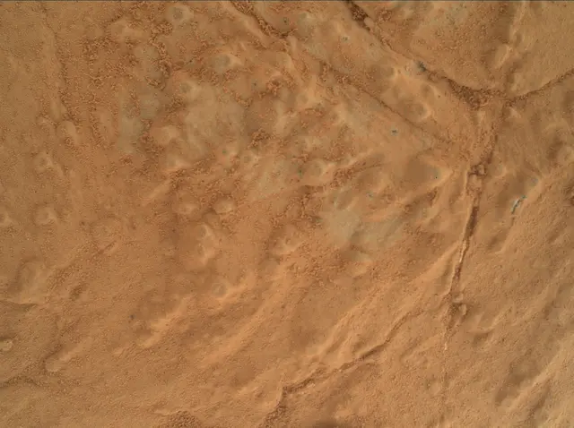 Sol 277: Mars Hand Lens Imager (MAHLI)