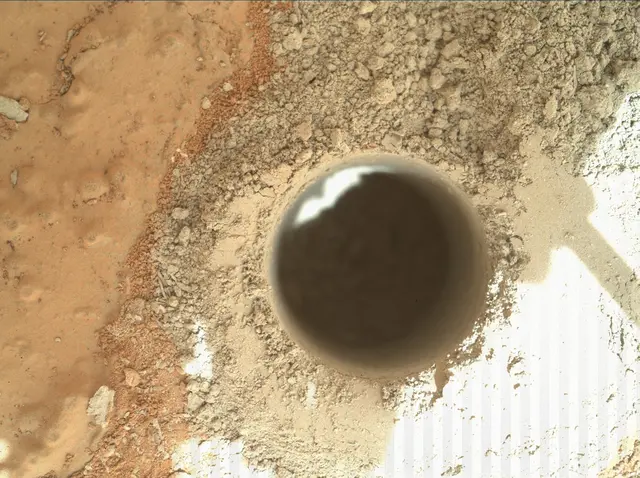 Sol 279: Mars Hand Lens Imager (MAHLI)