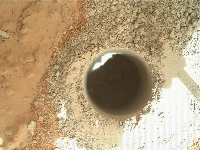 Sol 279: Mars Hand Lens Imager (MAHLI)