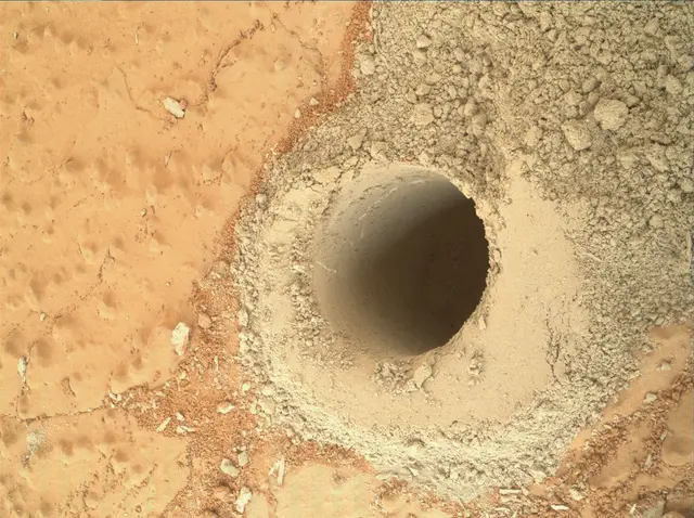 Sol 279: Mars Hand Lens Imager (MAHLI)