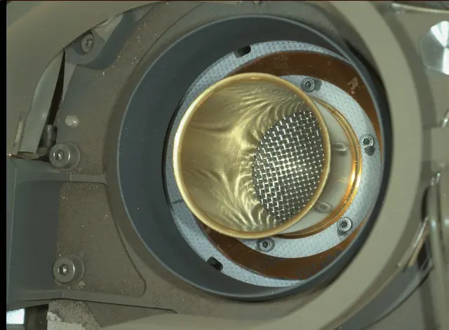 Sol 282: Mars Hand Lens Imager (MAHLI)