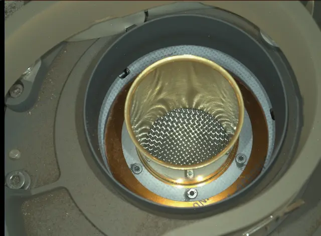 Sol 282: Mars Hand Lens Imager (MAHLI)