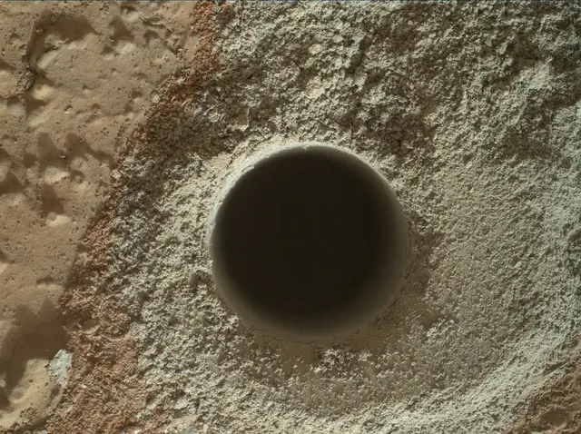 Sol 283: Mars Hand Lens Imager (MAHLI)