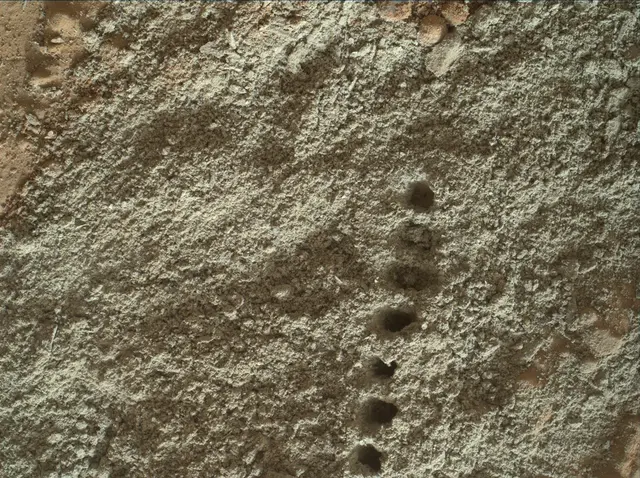Sol 283: Mars Hand Lens Imager (MAHLI)