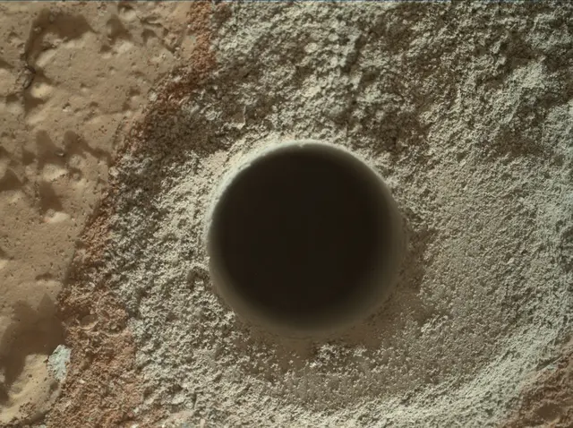 Sol 283: Mars Hand Lens Imager (MAHLI)