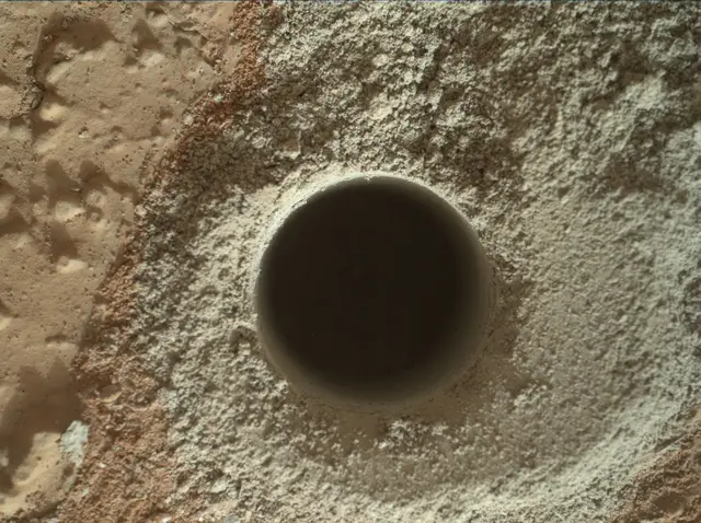 Sol 283: Mars Hand Lens Imager (MAHLI)