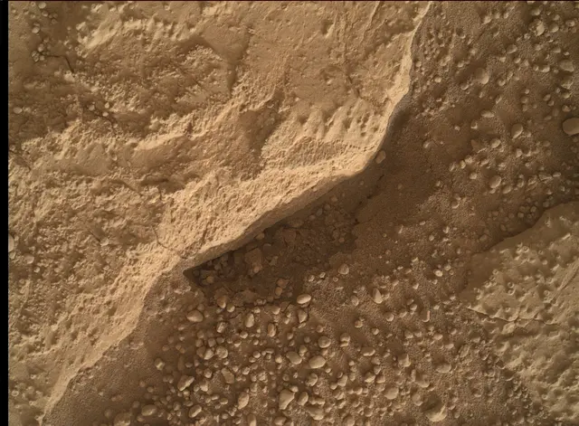 Sol 291: Mars Hand Lens Imager (MAHLI)