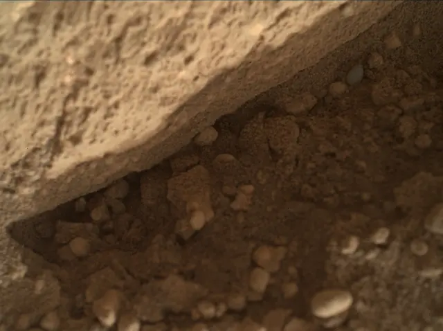 Sol 291: Mars Hand Lens Imager (MAHLI)