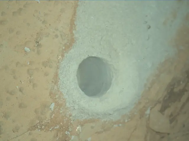 Sol 292: Mars Hand Lens Imager (MAHLI)