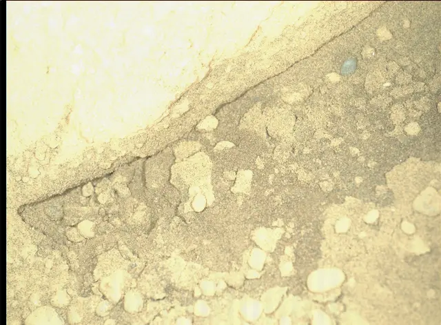 Sol 292: Mars Hand Lens Imager (MAHLI)