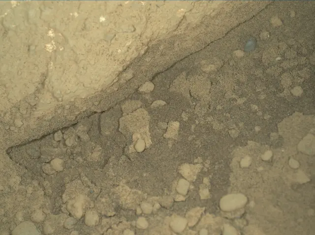 Sol 292: Mars Hand Lens Imager (MAHLI)