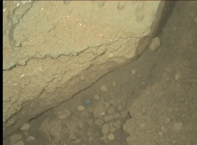 Sol 292: Mars Hand Lens Imager (MAHLI)