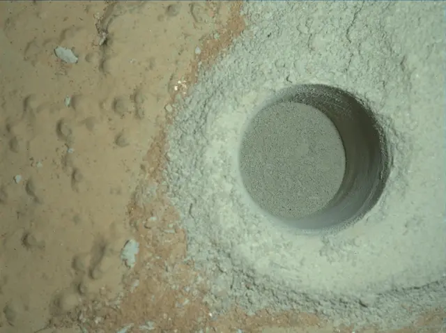 Sol 293: Mars Hand Lens Imager (MAHLI)