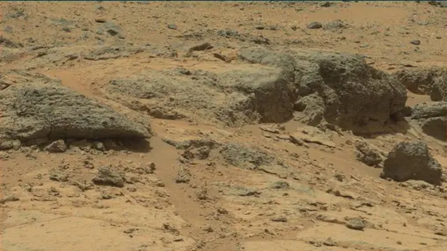 Sol 300: Mast Camera (Mastcam)