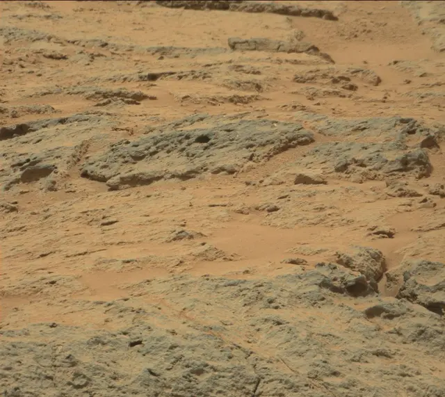Sol 302: Mast Camera (Mastcam)