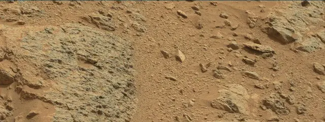 Sol 303: Mast Camera (Mastcam)