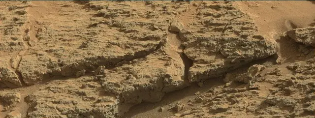 Sol 303: Mast Camera (Mastcam)