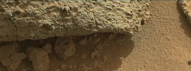 Sol 303: Mast Camera (Mastcam)