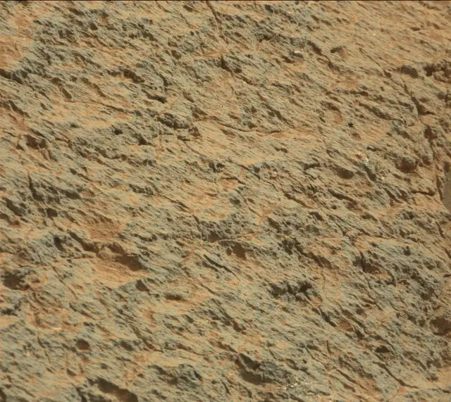 Sol 303: Mast Camera (Mastcam)