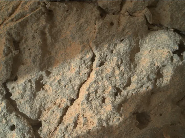 Sol 303: Mars Hand Lens Imager (MAHLI)
