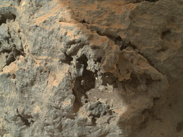Sol 303: Mars Hand Lens Imager (MAHLI)