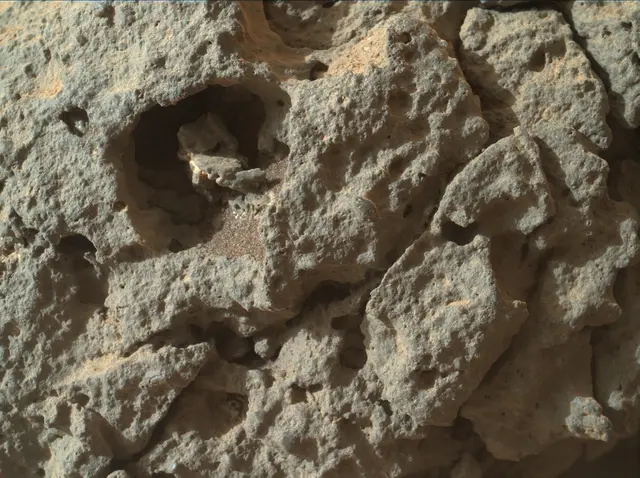 Sol 303: Mars Hand Lens Imager (MAHLI)
