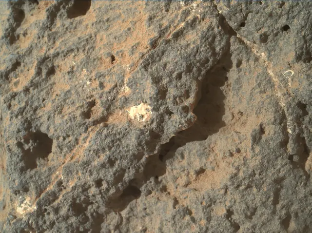 Sol 303: Mars Hand Lens Imager (MAHLI)