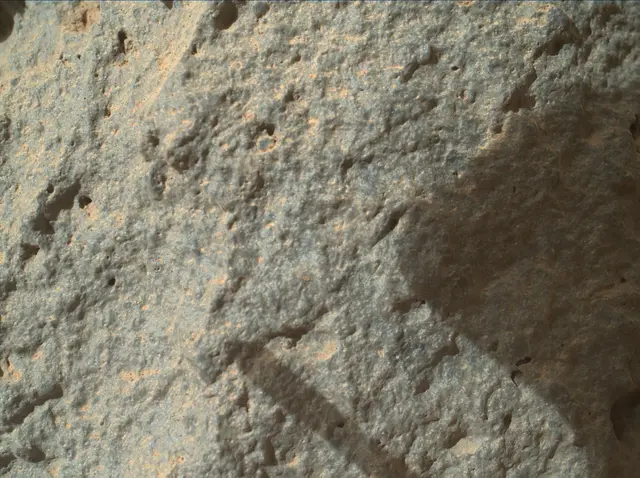 Sol 304: Mars Hand Lens Imager (MAHLI)