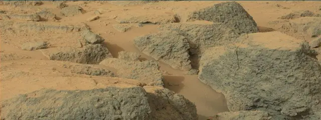 Sol 305: Mast Camera (Mastcam)