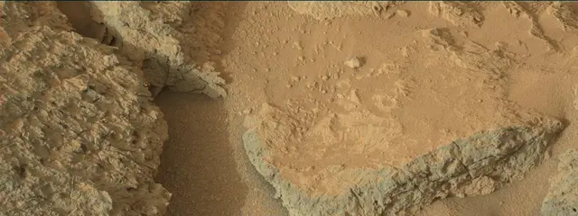 Sol 306: Mast Camera (Mastcam)