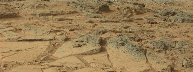 Sol 306: Mast Camera (Mastcam)