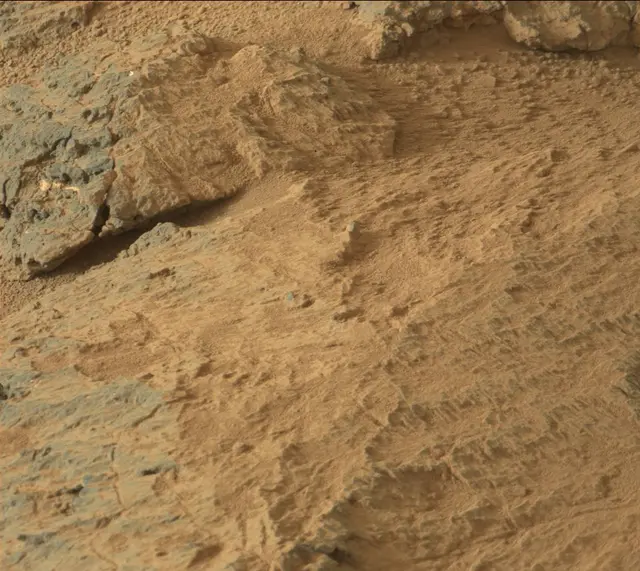 Sol 306: Mast Camera (Mastcam)