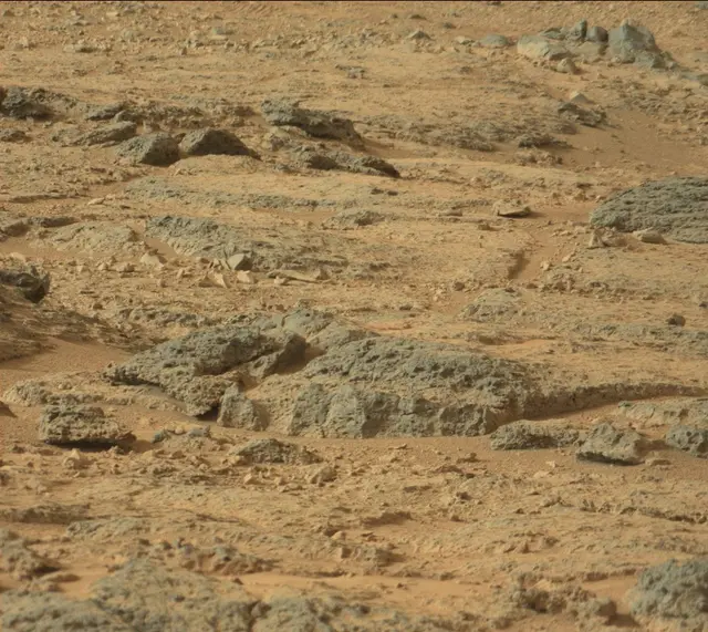 Sol 306: Mast Camera (Mastcam)