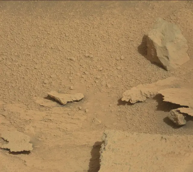 Sol 313: Mast Camera (Mastcam)