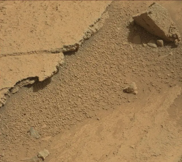 Sol 314: Mast Camera (Mastcam)