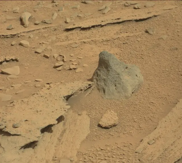 Sol 315: Mast Camera (Mastcam)